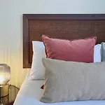 Friendly Rentals Bofill